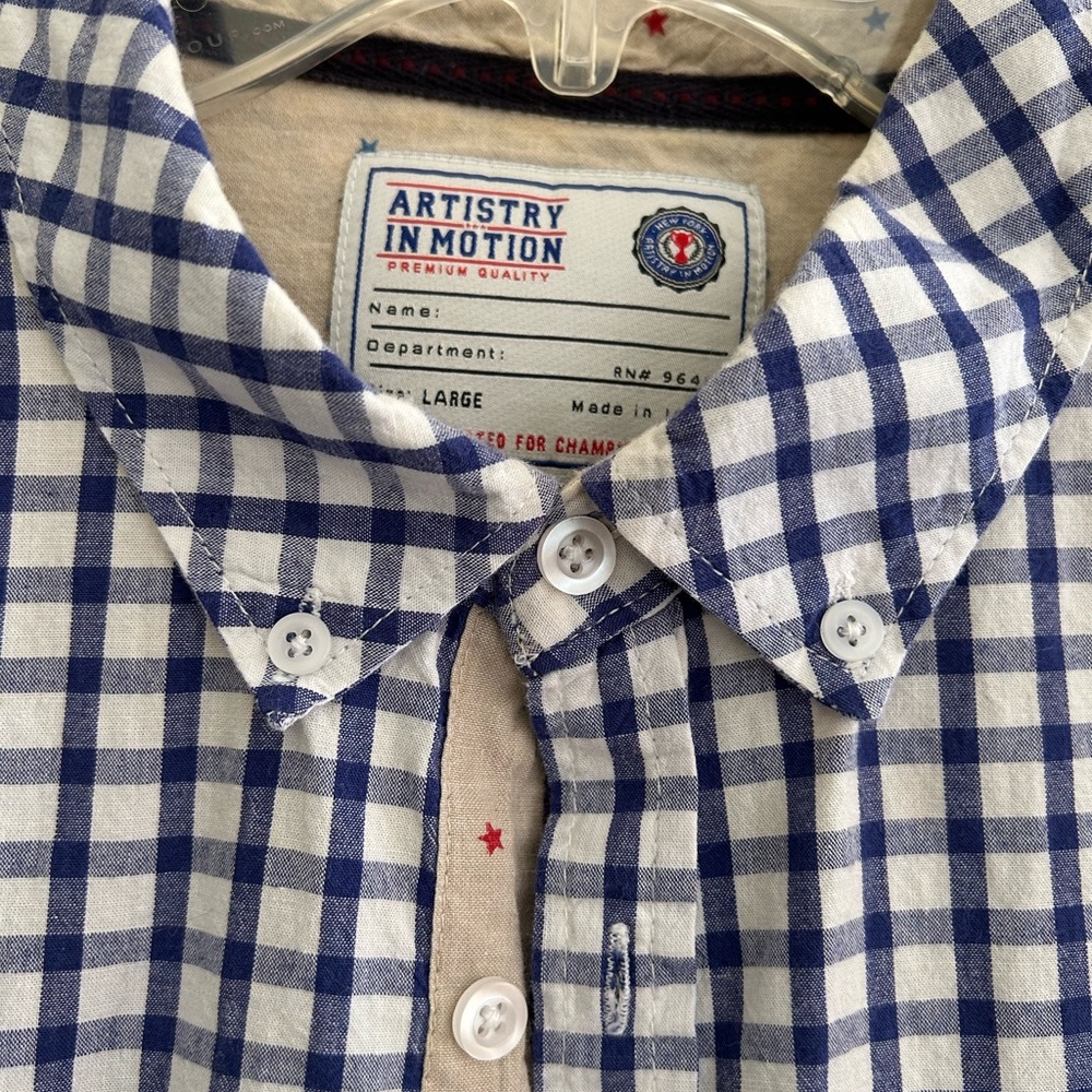 Mens Artistry In Motion long sleeve shirt size large